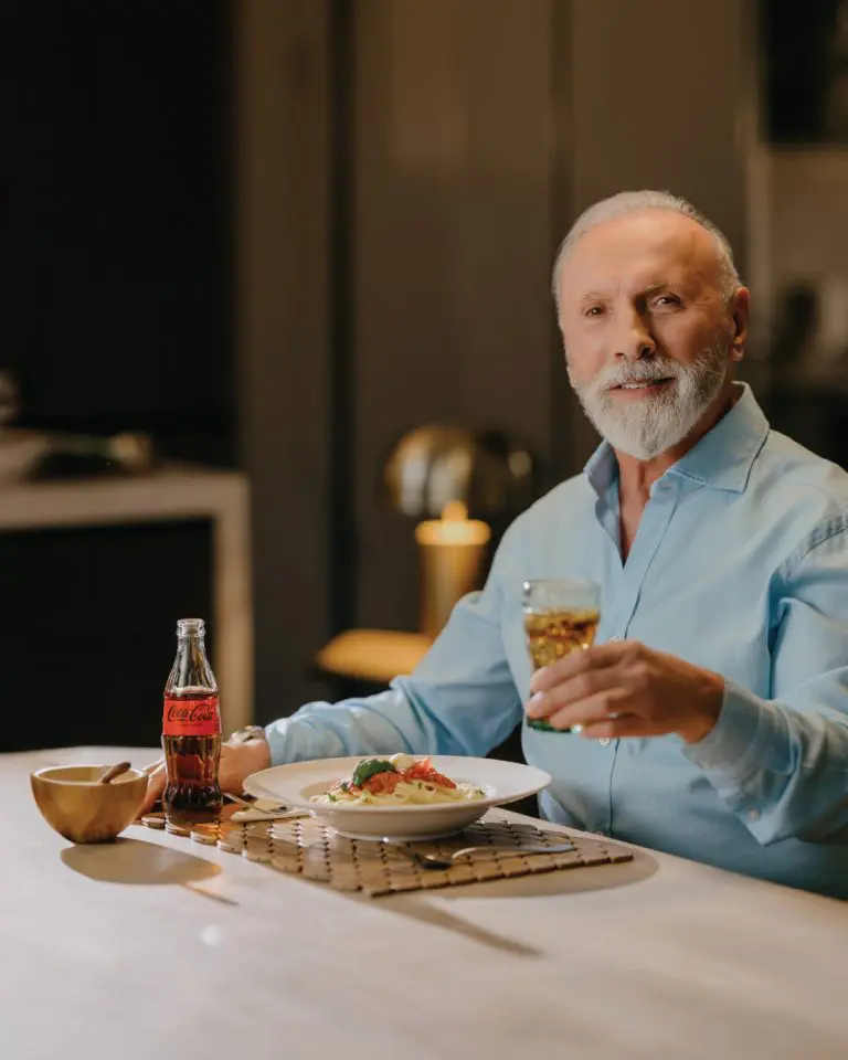 Dino Merlin i Coca-Cola u Bosni i Hercegovini ozvaničili ekskluzivnu trogodišnju saradnju Čarolija koja povezuje generacije