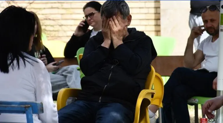 Bijes i tuga nakon tragedije u Kočanima: “Nakon ovoga, čemu mi uopšte život? Ne treba mi.”