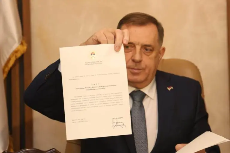 SNSD ipak izlazi na izbore, zašto Dodikove riječi nemaju nikakvu težinu?