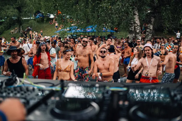 Poznata imena svjetske elektronske scene stižu na Jelen OK Fest
