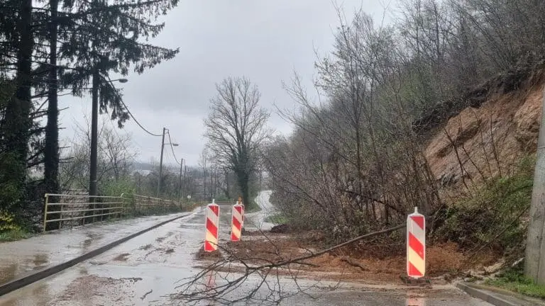 1.4.2025: Stanje na putevima i graničnim prelazima u BiH