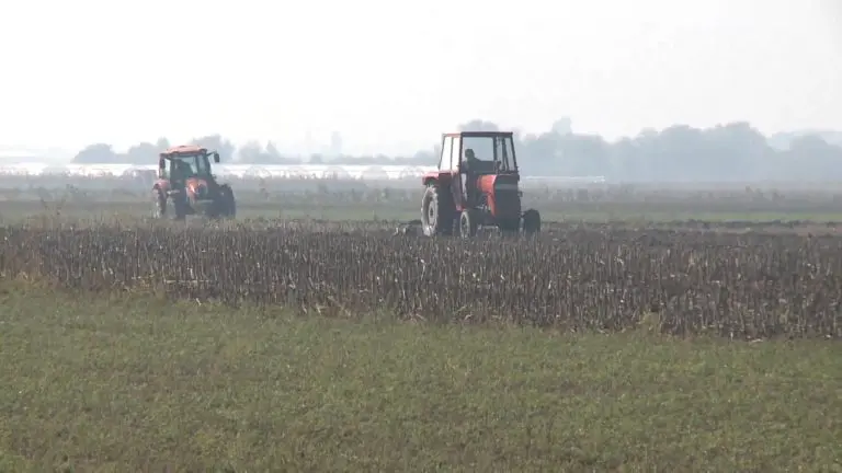 Poljoprivrednici u problemu, sjetva skuplja i do 50%