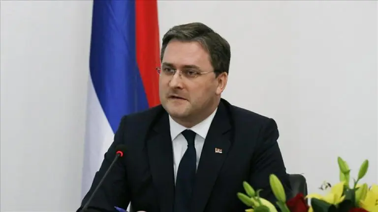 Napadnut ministar Nikola Selaković