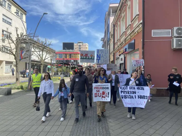 Protest u Prijedoru zbog rudnika lignita, poručili da je stanje na terenu katastrofalno