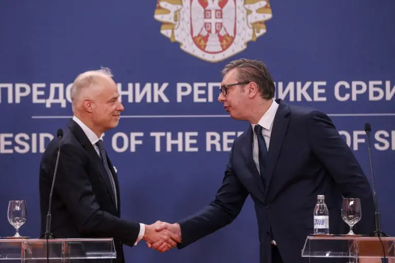 Vučić najavio vojni savez Srbije i Mađarske