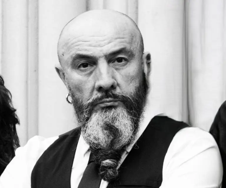 Srđan Jevđević: Umjetnost, društvena angažovanost i poruka mladima – Ne zaboravite, ovo je samo početak!