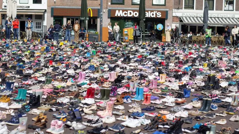 Neka Gaza živi: Hiljade pari cipela za palestinsku djecu ubijenu u izraelskim napadima