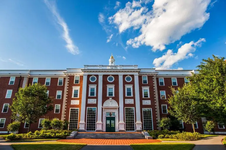 Sud hitno blokirao odluku o zabrani upisa stranih studenata na Harvard