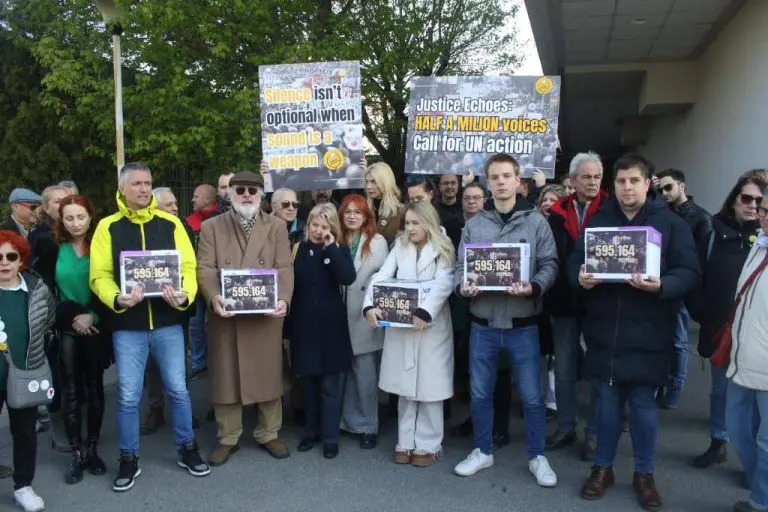 Beograd: UN-u predata peticija za istragu o soničnom oružju sa 600 000 potpisa