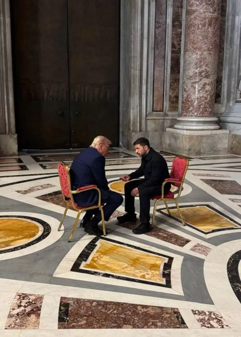Otkriveno što je Zelenski rekao Trumpu na sahrani Pape Franje