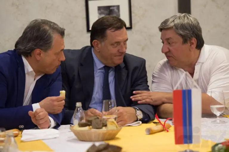 “Afera veća od Viadukta”: Kako je moguće da isplaćujemo toliko novca ruskom oligarhu?