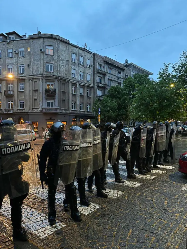 Policija deblokirala RTV u Novom Sadu, RTS i dalje blokiran