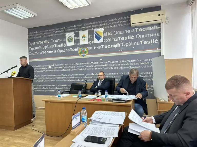 Smijenjen Škrebić, Teslić izabrao novog predsjednika Skupštine