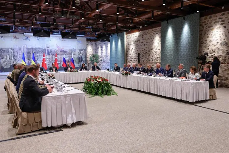 Prva reakcija šefa ruske delegacije u Istanbulu: Spomenuo susret Putina i Zelenskog