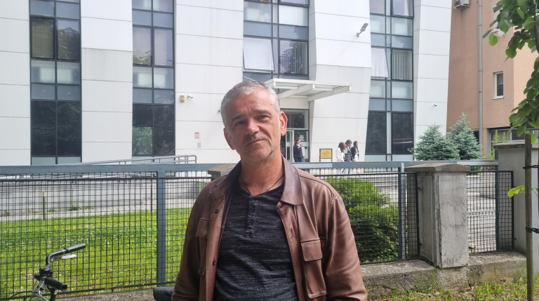 Novo suđenje zbog sahrane demokratije u Banjaluci, advokatica tvrdi: Zabrinjavajuće je ono što smo vidjeli na sudu danas….