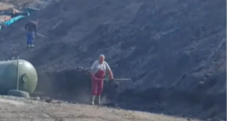 Zabrinjavajući snimak iz Bukove Kose: Gori lignit