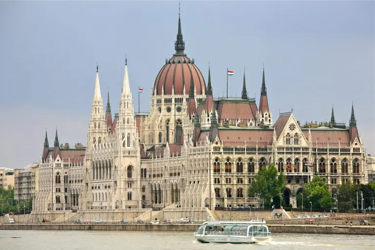 Mađarski parlament izglasao povlačenje iz Međunarodnog krivičnog suda
