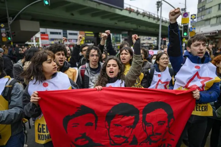 Prvomajske demonstracije u Turskoj: Privedeno više stotina ljudi