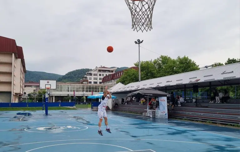 Iz srca Banjaluke do Beograda: Aleksina lopta za Sergejev život