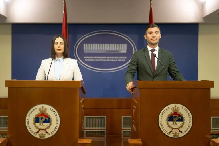 Besplatan prevoz kao zamka – poslanici traže pravu finansijsku podršku za sve porodice