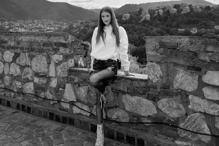 Horor u Bukureštu: Ubijena trudna rijaliti zvijezda nasred ulice dok je držala bebu