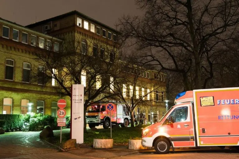 Požar u njemačkoj bolnici: Povrijeđeno više od 50 osoba, ima mrtvih (VIDEO)