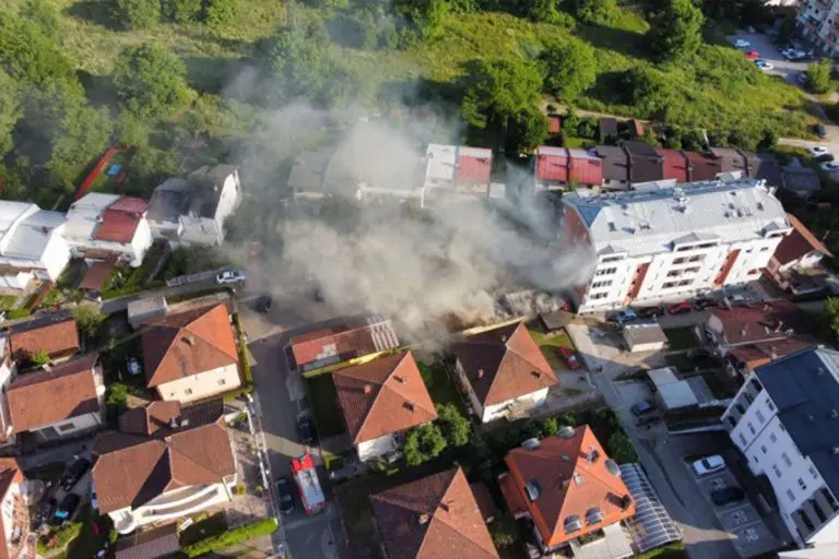 Požar u banjalučkom naselju Starčevica (VIDEO)