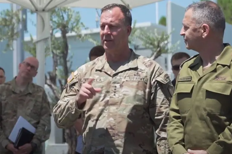 General “Gorila” dobio odriješene ruke: Trampov čovjek za Iran služio u BiH