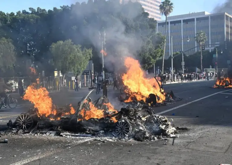 Trump šalje joŝ 2000 marinaca u LA, gradonačelnica bijesna: Građani su u strahu