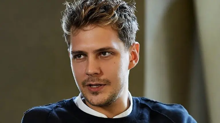 Miloš Biković ponovo uz studente: „Jutrić, kafica, narod vidi“