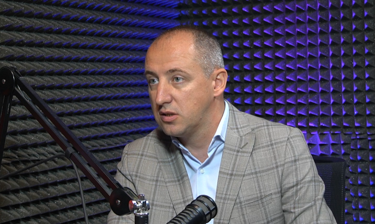 NOVI BUKA PODCAST: “Već 30-tak godina je JEDAN podatak veoma loš za RS, i uticaće na budućnost” (VIDEO)