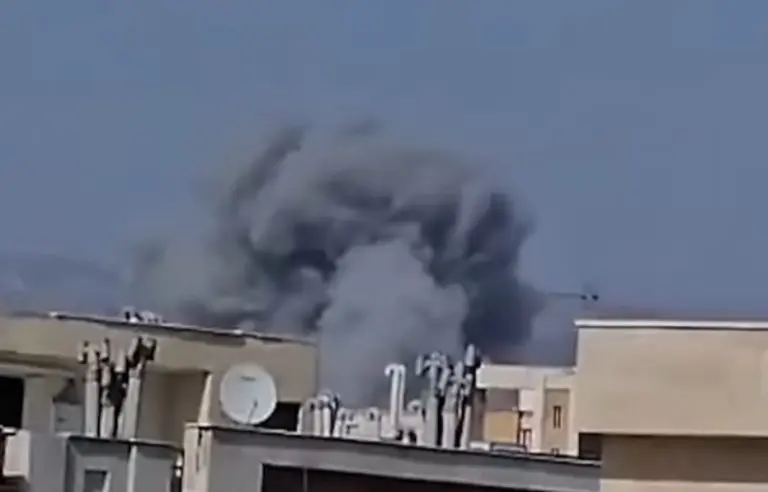 Ajatolah Hamenei se skriva u bunkeru na sjeveru Teherana, izraelski ministar zaprijetio