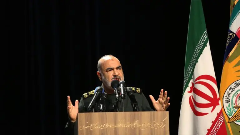 Iranci ogorčeni: “Generali nas nisu zaštitili, a žene kažnjavaju zbog hidžaba”