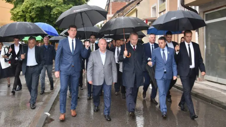 Sraman prijedlog visočke SDA: Žele odlikovati ratnog zločinca koji je civile koristio kao živi štit
