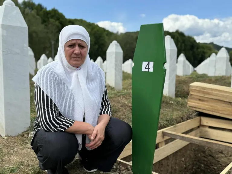 Porodice ubijenih u Srebrenici sutra sahranjuju po dvije kosti: Pretvaraju se u prah, čekamo već 30 godina