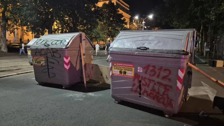 Srbija staje: Razbijena blokada kod Pravnog u Beogradu, studenti objavili pravila za blokade