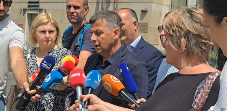 “Nećeš ti nikad biti ministar”: Vukanovića u Sarajevu prekinuo građanin, reagovala i policija VIDEO