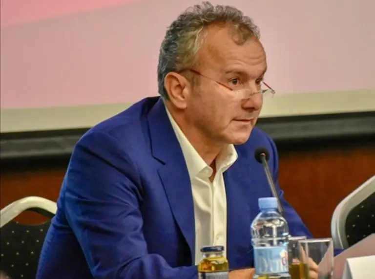 Priveden Dejan Savičević