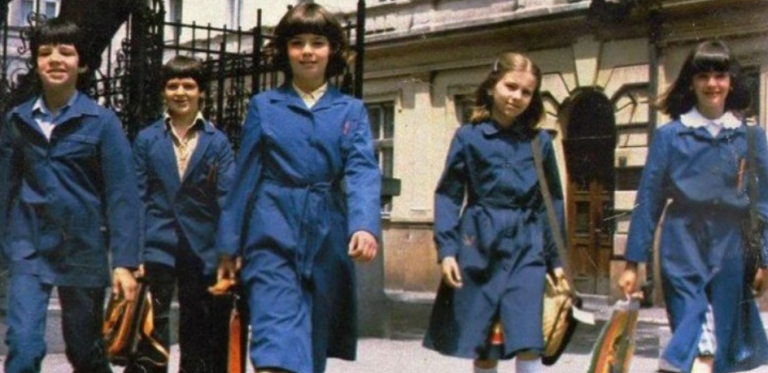 Djeca u uniformama – rješenje ili maska problema? Banjaluka priprema nova pravila!
