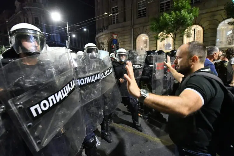 Zaustaviti nasilje nad građanima Srbije