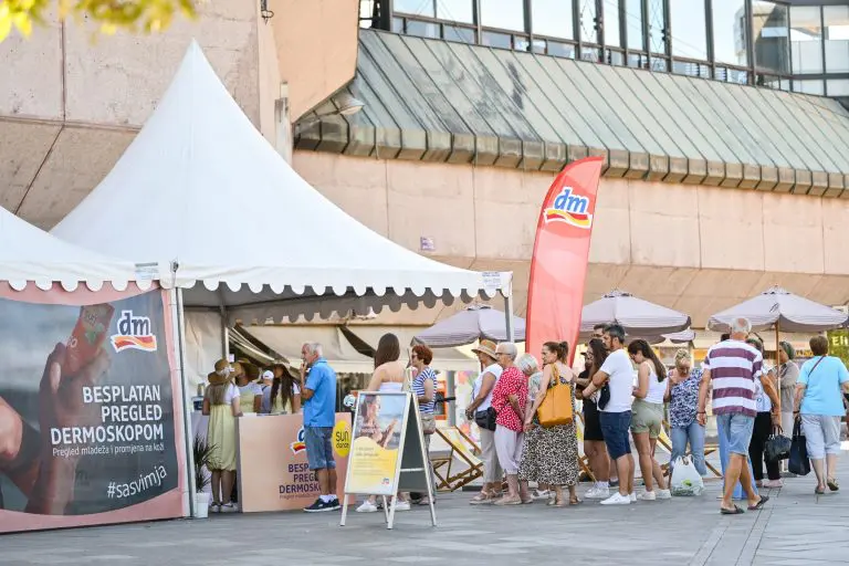 Veliki odaziv građana na besplatne preglede dermoskopom u organizaciji dm-a