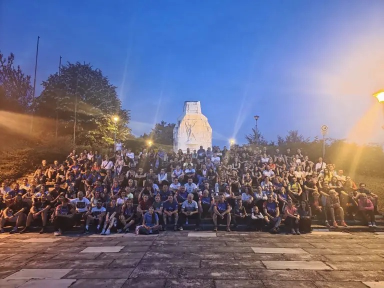 ZNAK PODRŠKE I LJUBAVI: Veliki odaziv Banjalučana na humanitarnoj šetnji za Srđana