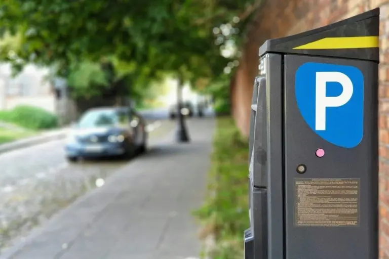 Prevara u Hrvatskoj: Lopovi lijepe lažni QR kod na parkinzima i skidaju novac sa kartice