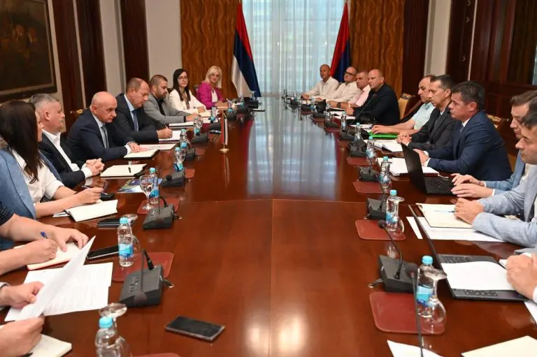 Na sastanku gdje je odlučeno o povećanju cijene mrežarine u Republici Srpskoj razgovarano i o Kristijanu Šmitu
