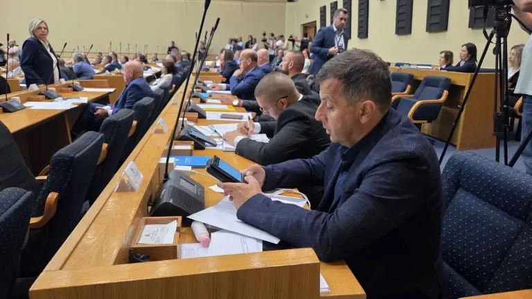 Vukanović žestoko udario na vlast u RS: “Lutate ko guske u magli”