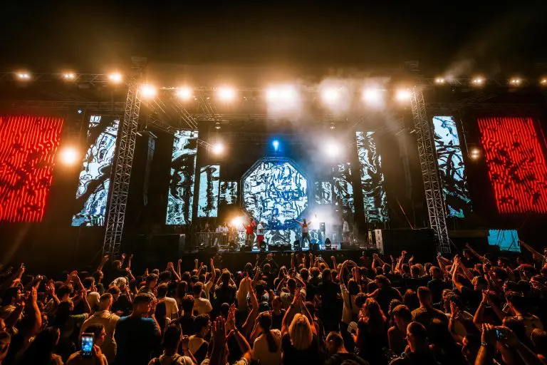 Spektakularan početak Freshwave festivala: Red Bull FMX Jam i Kobosil zapalili prvu festivalsku noć!