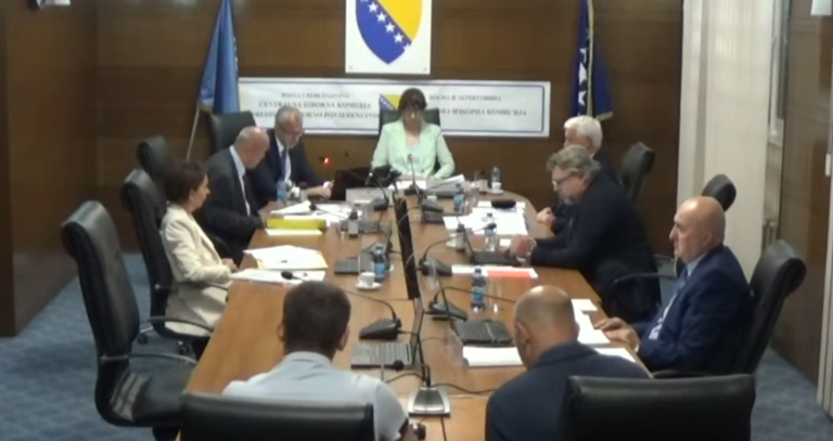 Podnesen zahtjev Ustavnom sudu BiH: Osporava odluku CIK-a o prijevremenim izborima u RS