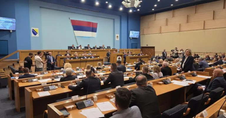 NSRS usvojila zaključke, odluku o referendumu, odbijaju izbore i ne prihvataju presudu Dodiku