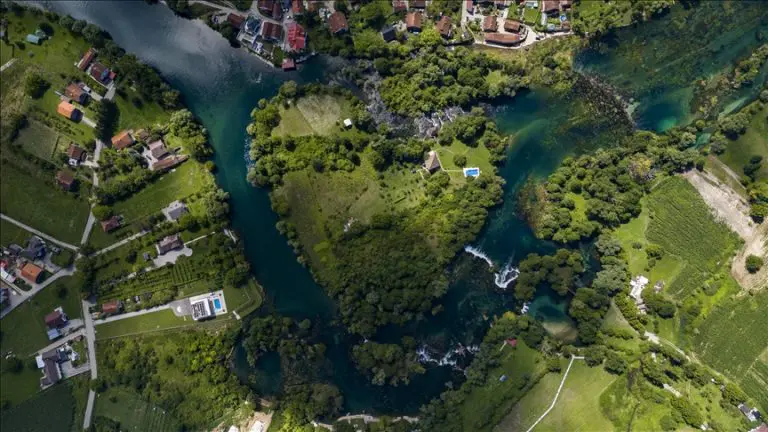 Golubić kod Bihaća: Otok u obliku srca na Uni privlači pažnju turista