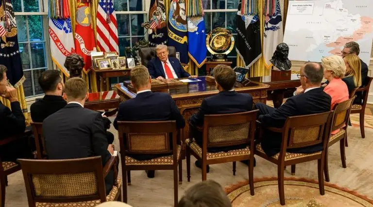Trump kaže da je Krim “usred okeana” i “veličine Teksasa”. Nije i nije